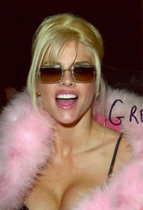 tumblr_nu2amkQm8l1r5zj1yo1_1280